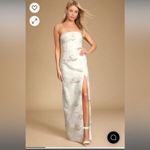 Lulu’s Cultivated Love White Floral Jacquard Strapless Maxi Dress